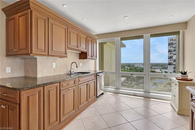 4051 Gulf Shore BLVD N 1206, Naples, FL 34103