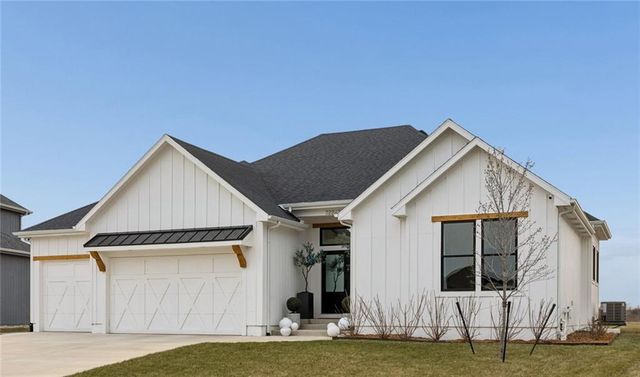 32247 W 165 Street, Gardner, KS 66030