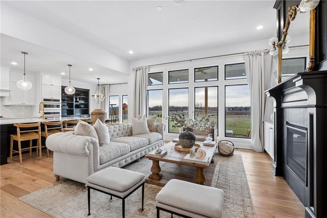 32247 W 165 Street, Gardner, KS 66030