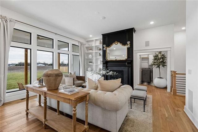 32247 W 165 Street, Gardner, KS 66030