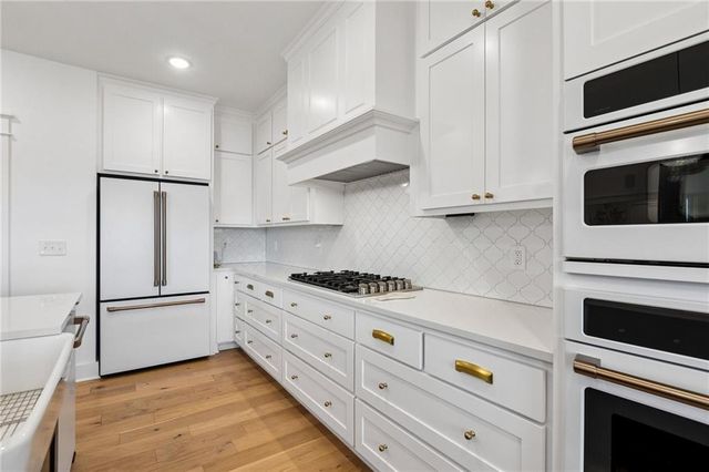 32247 W 165 Street, Gardner, KS 66030