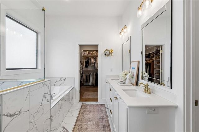 32247 W 165 Street, Gardner, KS 66030