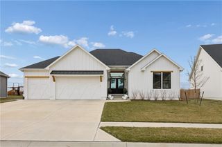 32247 W 165 Street, Gardner, KS 66030