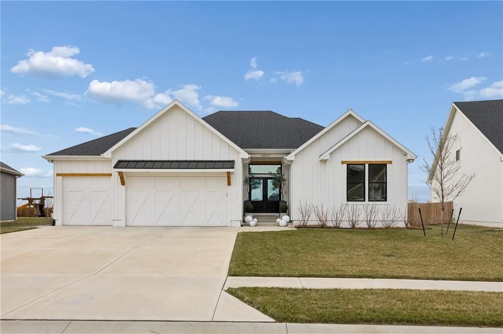 32247 W 165 Street, Gardner, KS 66030
