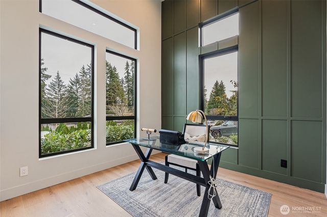 2423 129th Avenue SE, Bellevue, WA 98005