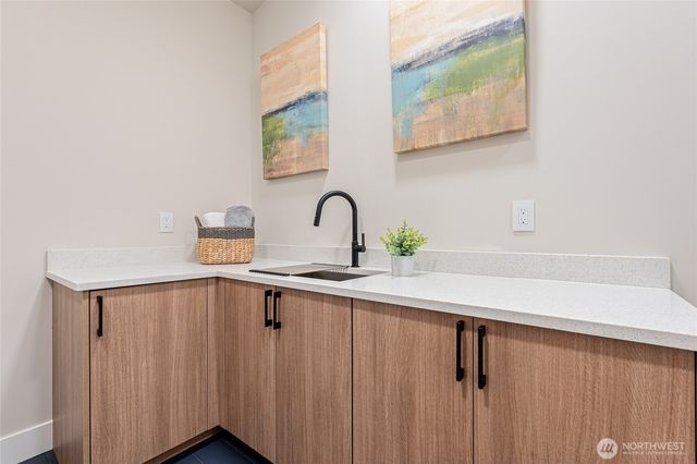 2423 129th Avenue SE, Bellevue, WA 98005