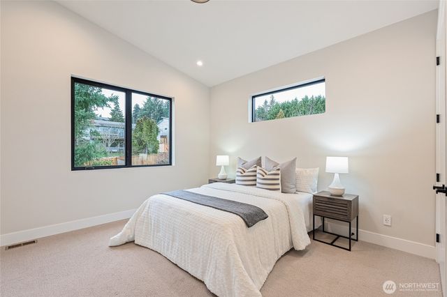 2423 129th Avenue SE, Bellevue, WA 98005