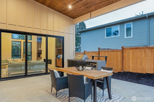 2423 129th Avenue SE, Bellevue, WA 98005