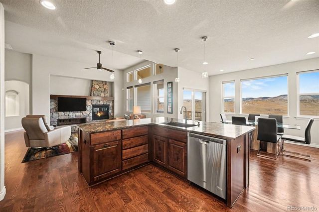 8429 Quartz Way, Arvada, CO 80007