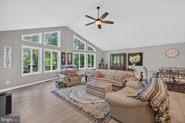 515 RED BUD LN, Front Royal, VA 22630