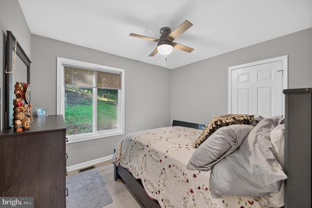 515 RED BUD LN, Front Royal, VA 22630