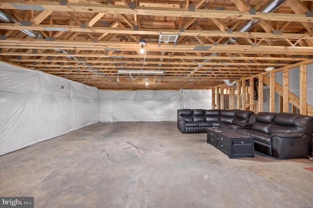 515 RED BUD LN, Front Royal, VA 22630