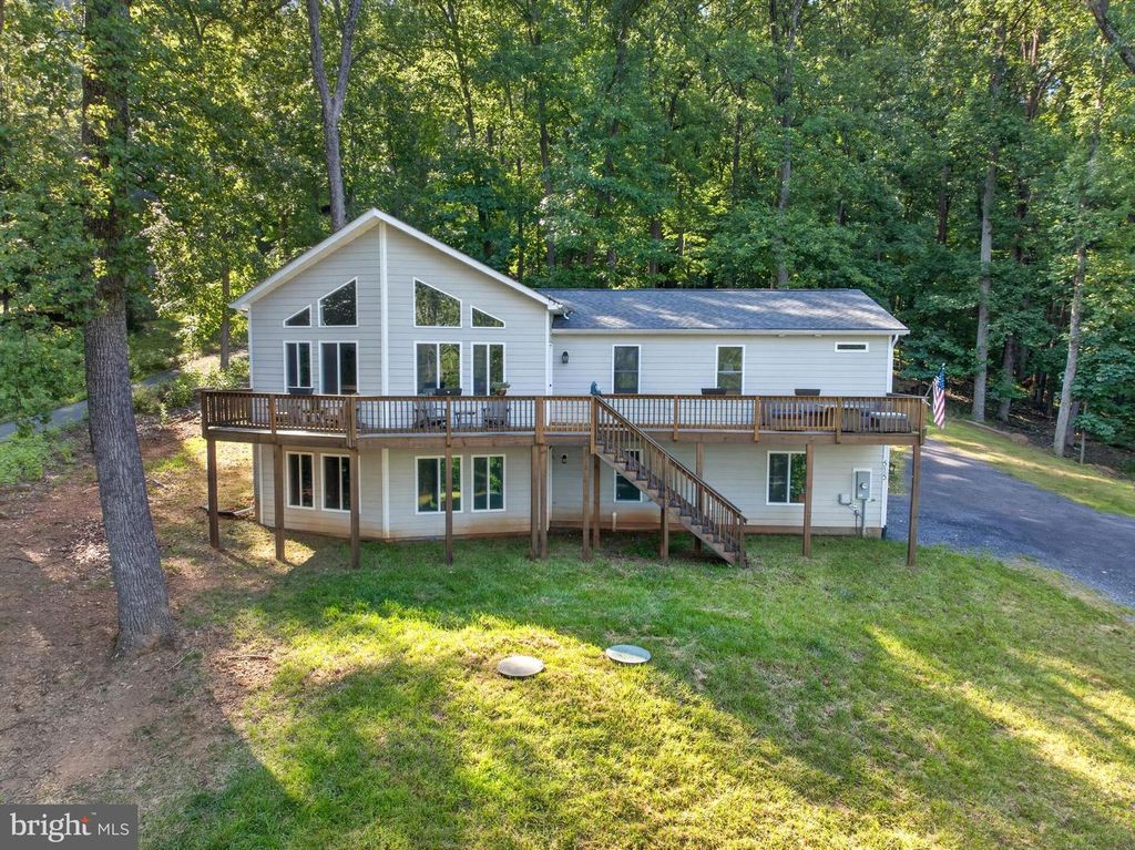 515 RED BUD LN, Front Royal, VA 22630