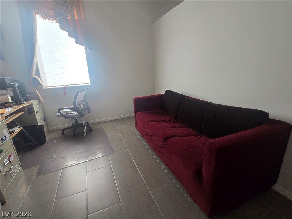 10522 Haywood Drive, Las Vegas, NV 89135 — photo 2