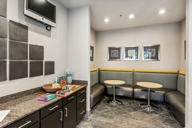 2600 Hillsboro Pike Apt 226, Nashville, TN 37212