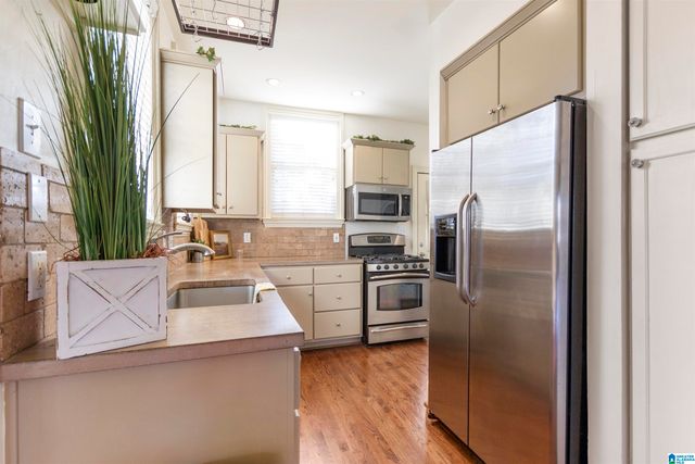 3123 Highland Ave S Apt 102, Birmingham, AL 35205