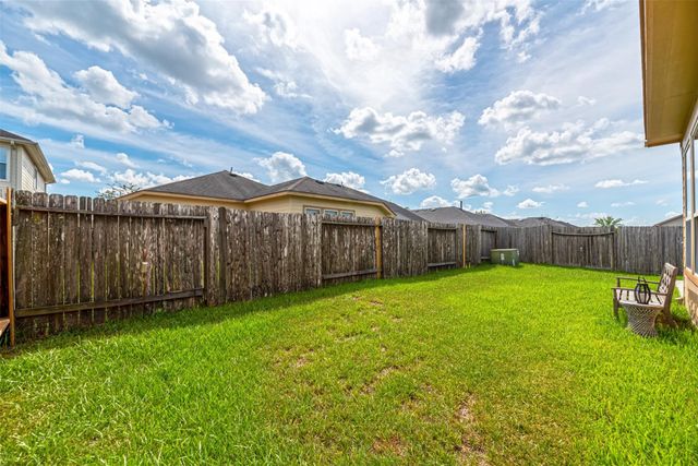 2003 Lansing Cove Drive, Fresno, TX 77545