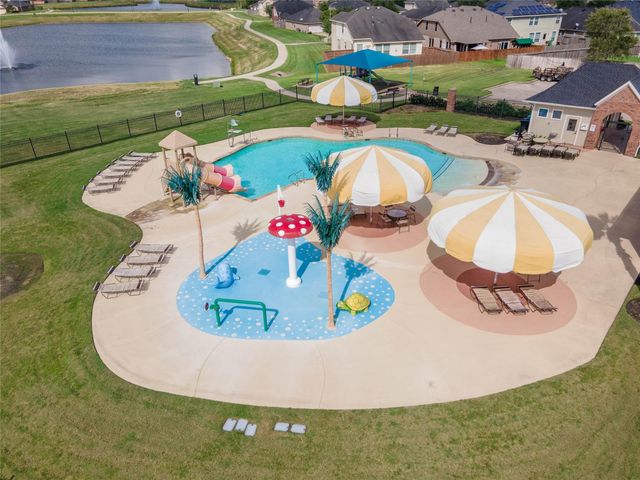 2003 Lansing Cove Drive, Fresno, TX 77545