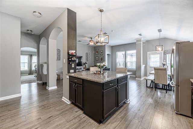 2003 Lansing Cove Drive, Fresno, TX 77545