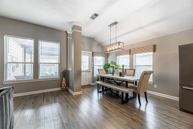 2003 Lansing Cove Drive, Fresno, TX 77545