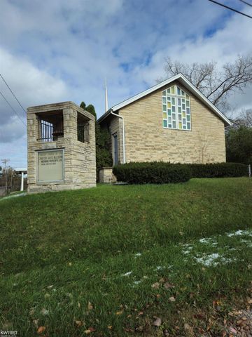 3450 Larchmont Avenue, Flint, MI 48532