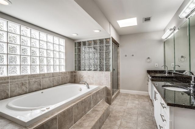 4231 Travis Street 28, Dallas, TX 75205