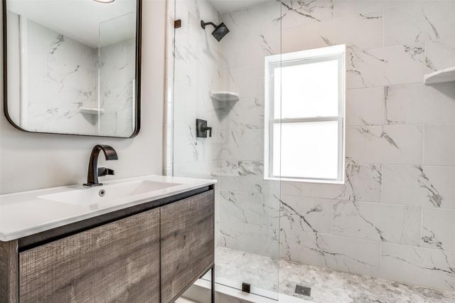 4231 Travis Street 28, Dallas, TX 75205