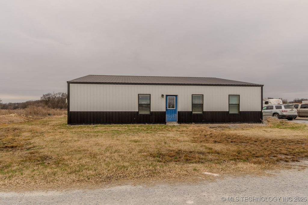 1450 W 520 Road, Pryor, OK 74361