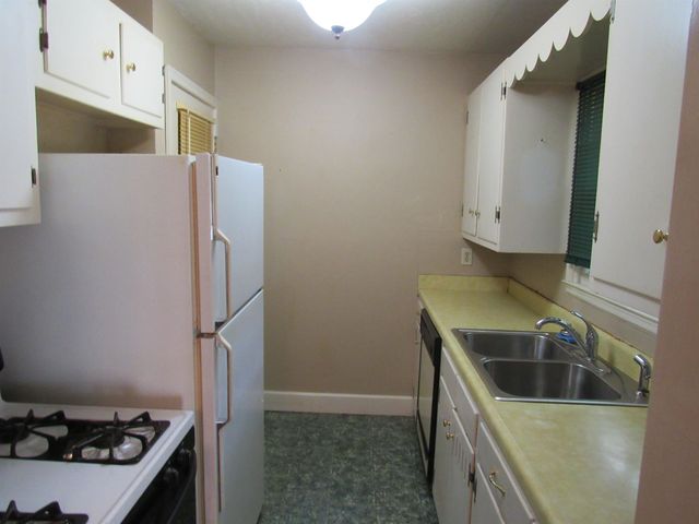 2456 S Lulu, Wichita, KS 67226