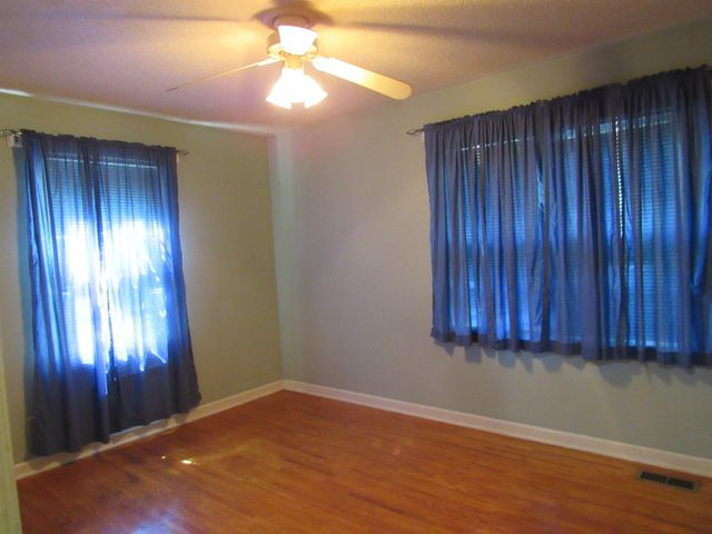 2456 S Lulu, Wichita, KS 67226