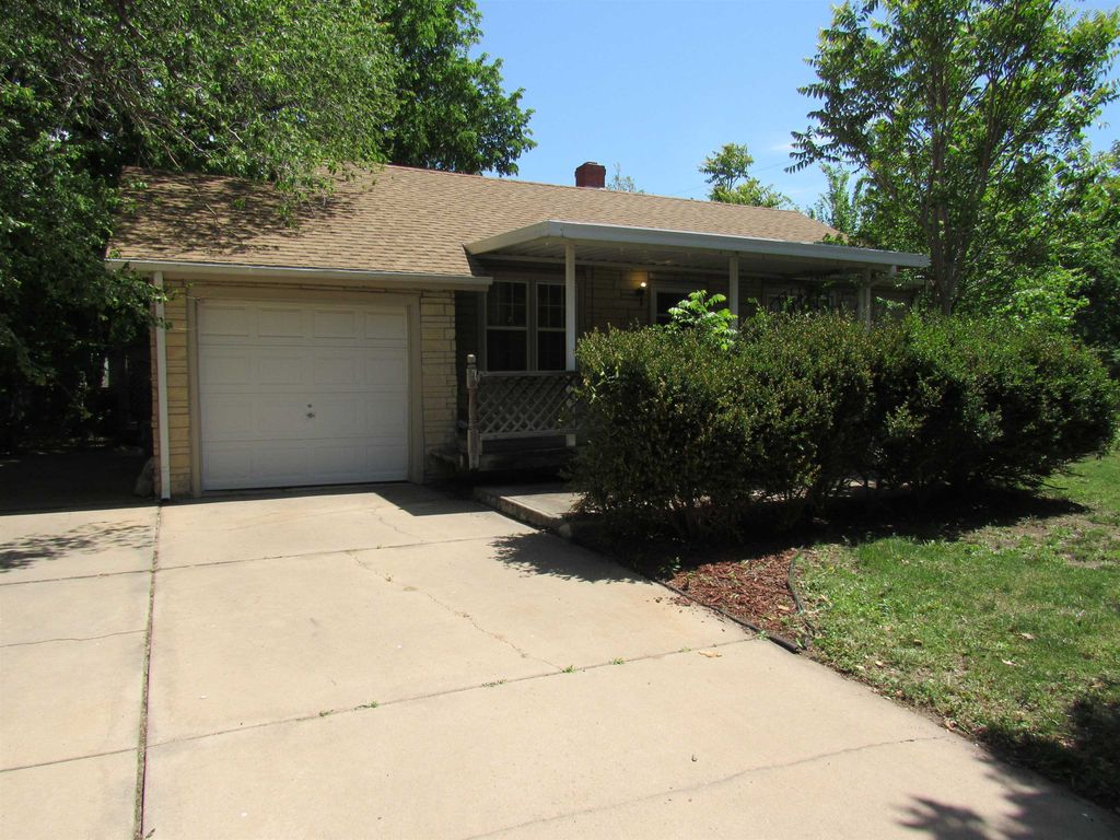2456 S Lulu, Wichita, KS 67226