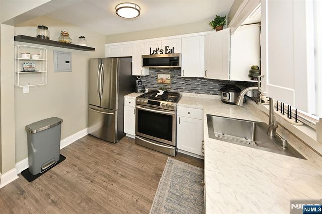 483 Colonial Terrace 9, Hackensack, NJ 07601