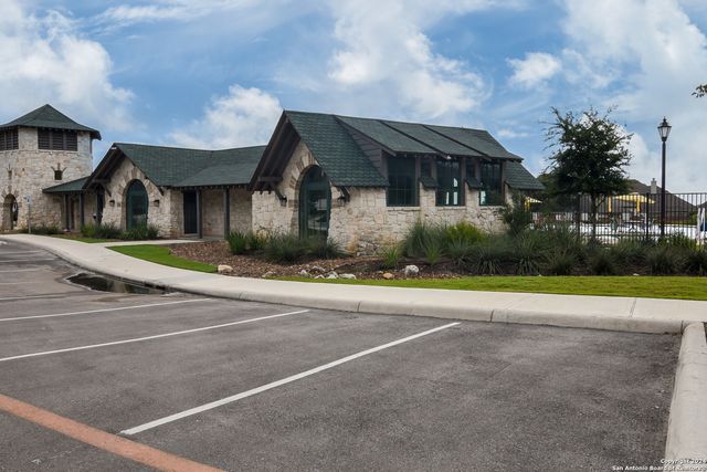 107 Cheslyn, Boerne, TX 78006
