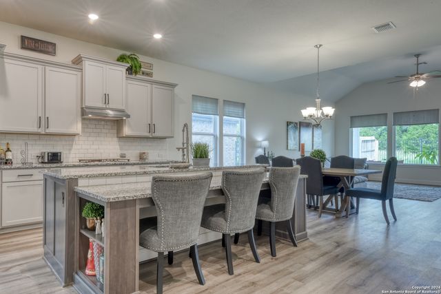 107 Cheslyn, Boerne, TX 78006