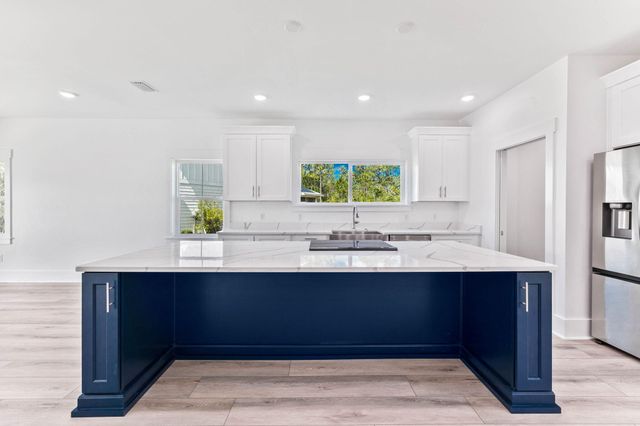 70 Oakley Court, Santa Rosa Beach, FL 32459