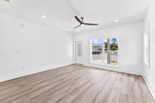 70 Oakley Court, Santa Rosa Beach, FL 32459
