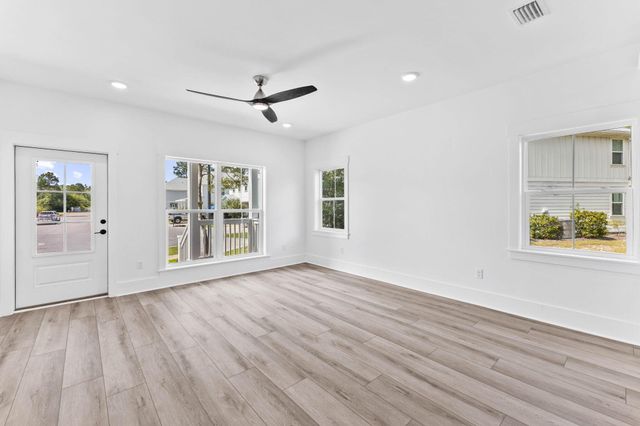 70 Oakley Court, Santa Rosa Beach, FL 32459