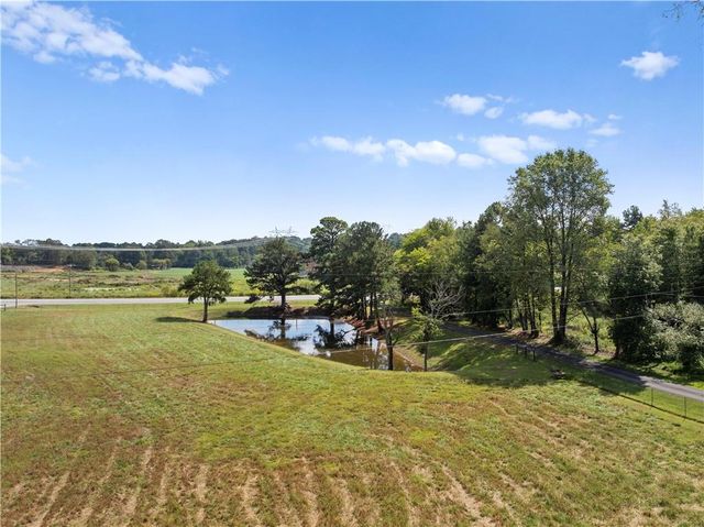 5654 Fairmount SE Highway, Calhoun, GA 30701