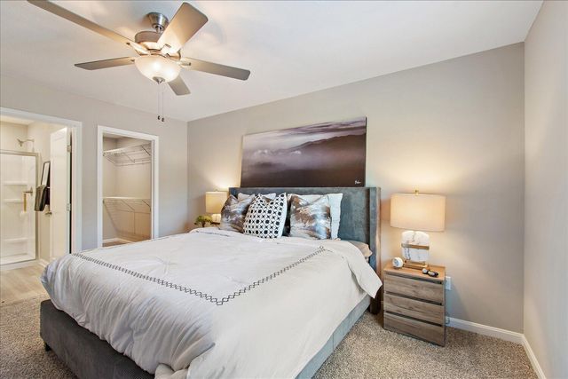 4728 Bentwood Hills Drive, 6-300, Wilder, KY 41071