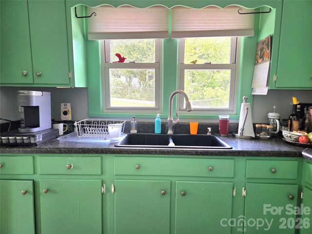 201 Stafford Street, Black Mountain, NC 28711