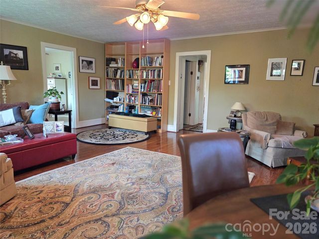 201 Stafford Street, Black Mountain, NC 28711
