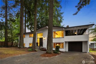 8127 230th Street SW, Edmonds, WA 98026