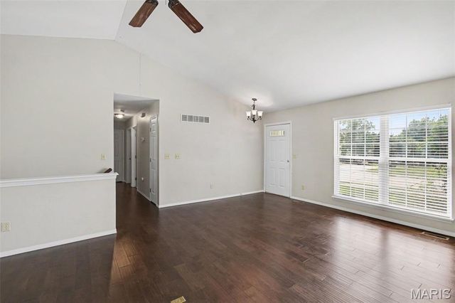 217 Royallsprings Parkway, O'fallon, MO 63368