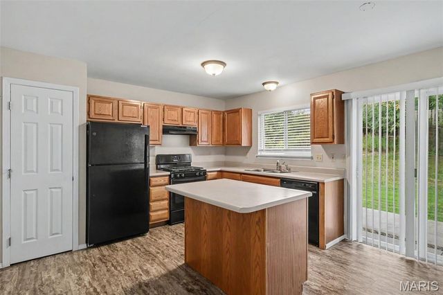 217 Royallsprings Parkway, O'fallon, MO 63368