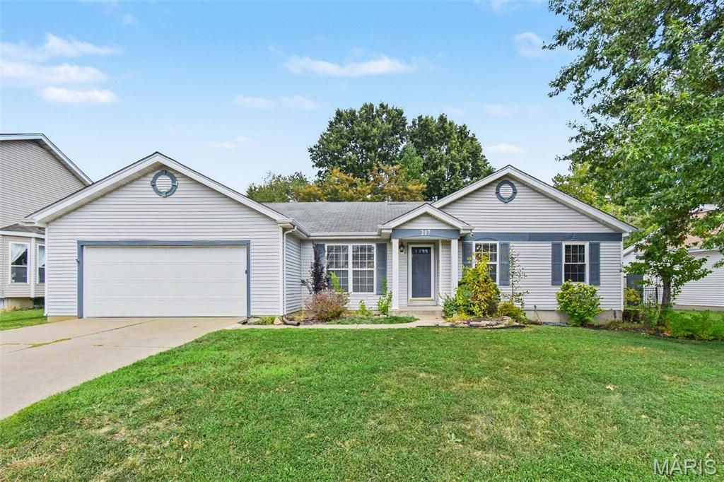 217 Royallsprings Parkway, O'fallon, MO 63368
