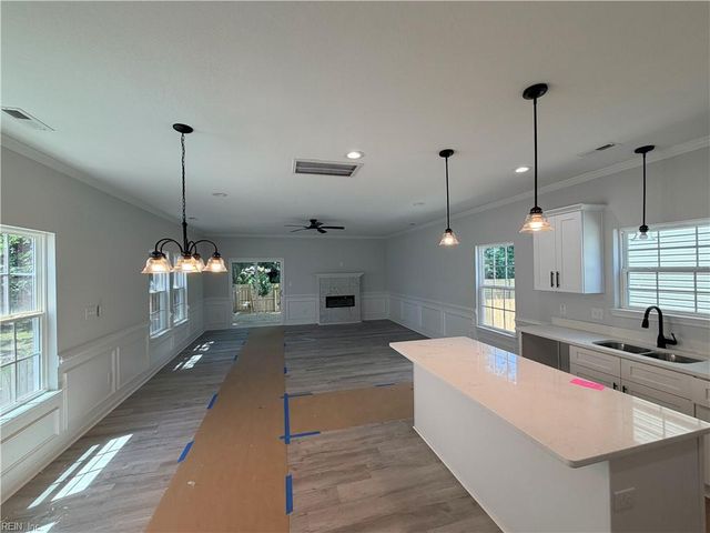 2402 Graham ST, Portsmouth, VA 23704