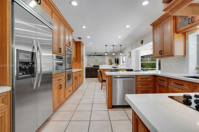 7175 SW 117th Terrace, Pinecrest, FL 33156