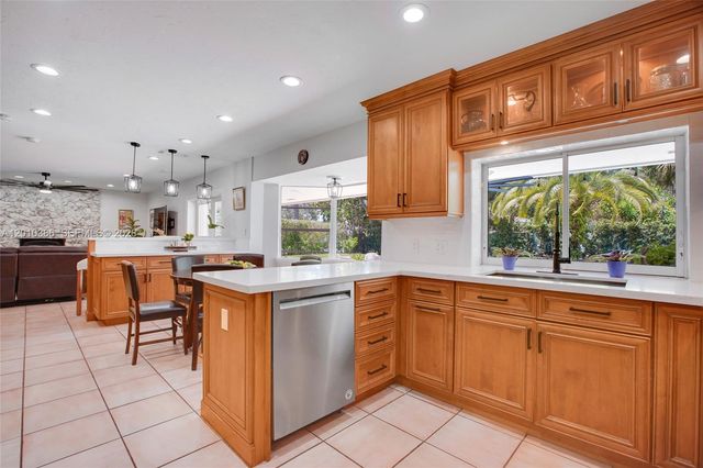 7175 SW 117th Terrace, Pinecrest, FL 33156