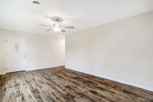 6904 Frostview Lane, Hazelwood, MO 63042