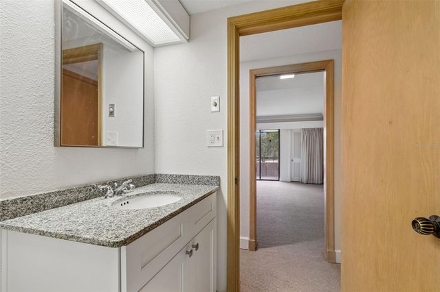 36750 US HIGHWAY 19 N 11206, Palm Harbor, FL 34684